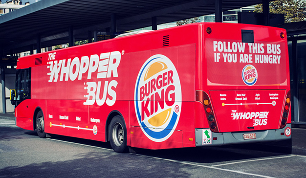 Burger King crea el primer Whopper Bus para llevar a sus comensales a ...